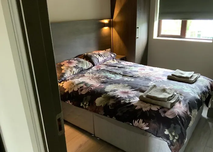 Small,Smart,Tidy 2 Bed Apartment